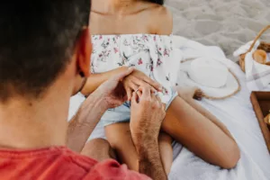 Read more about the article The Language of Love: Unveiling Your Partner’s Love Language for Deeper Connection